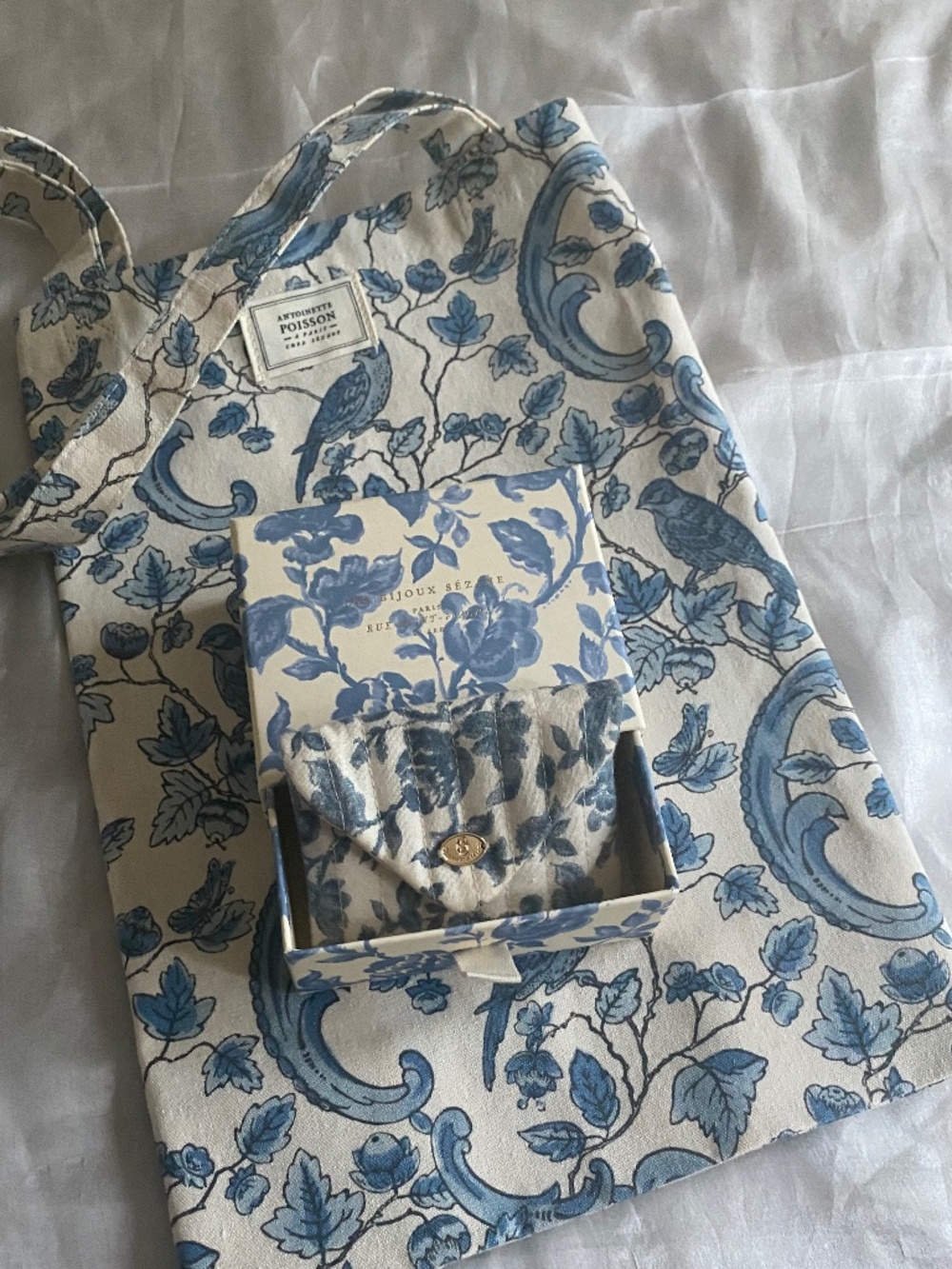Sezane x Antoinette Poisson Tote & Gift Set